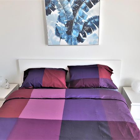 Luxury Skyline Condo In Downtown Free 24/7 Parking Winnipeg Bagian luar foto