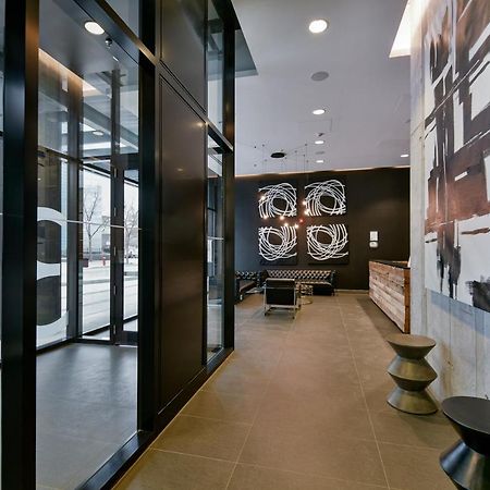 Luxury Skyline Condo In Downtown Free 24/7 Parking Winnipeg Bagian luar foto