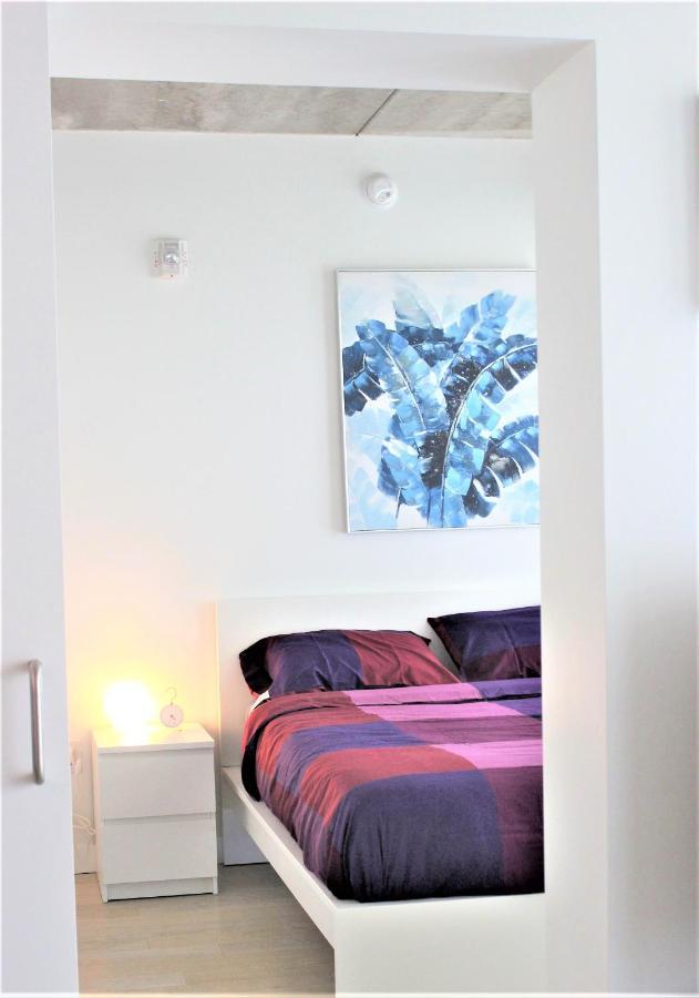 Luxury Skyline Condo In Downtown Free 24/7 Parking Winnipeg Bagian luar foto
